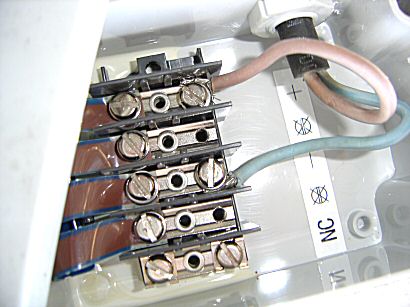 Correct connection of DC-cables in junction box on 108 Wp ACN5000E Shell Solar panel.